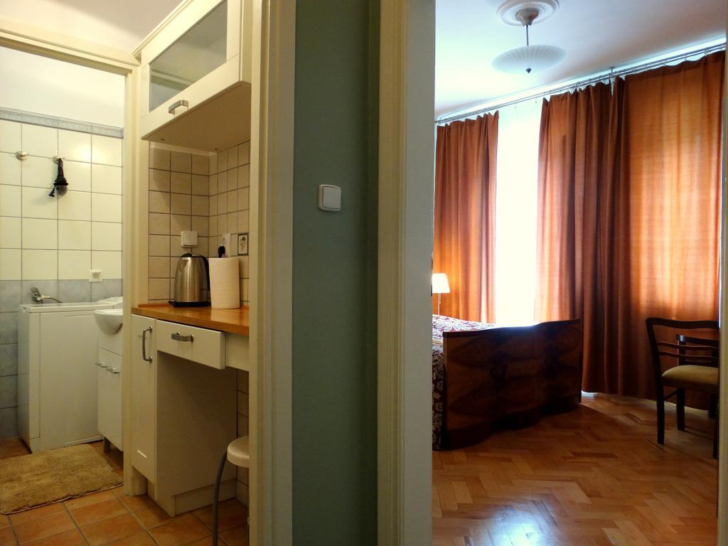 Mieszkanko Kolo Zamku Warschau Zimmer foto